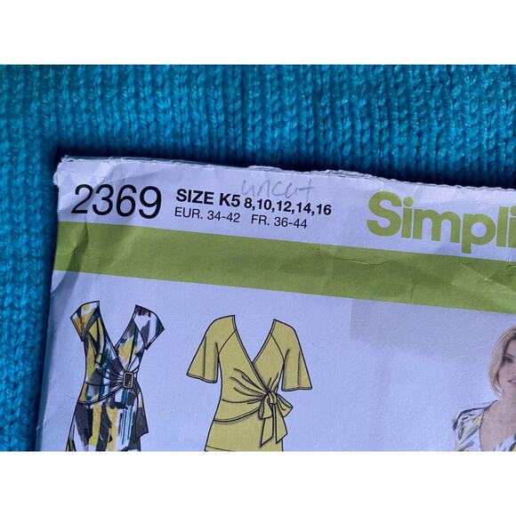 Simplicity sewing pattern 2369 surplice dress tunic pants - Picture 2 of 5